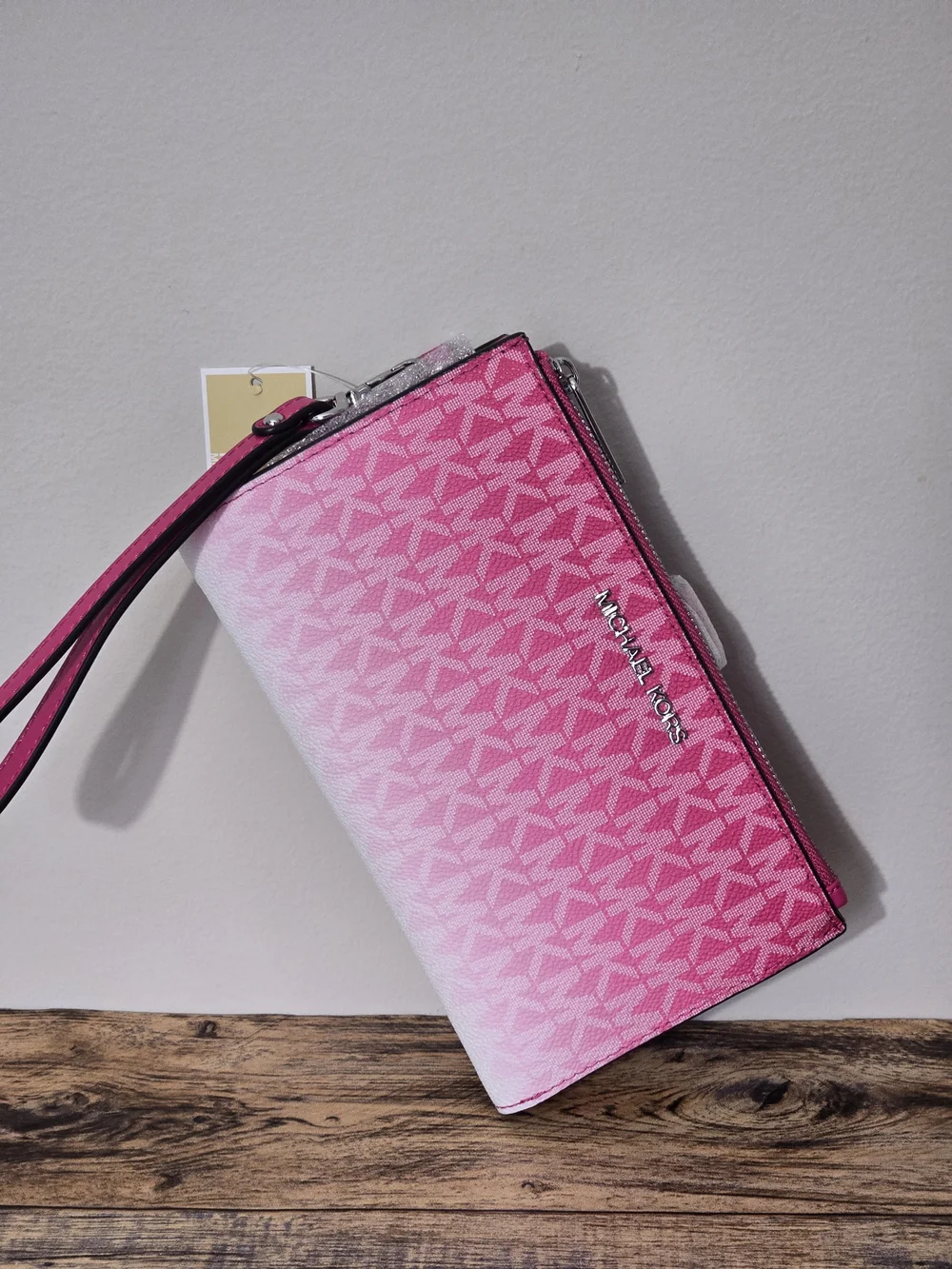 Michael Kors color dragonfruit